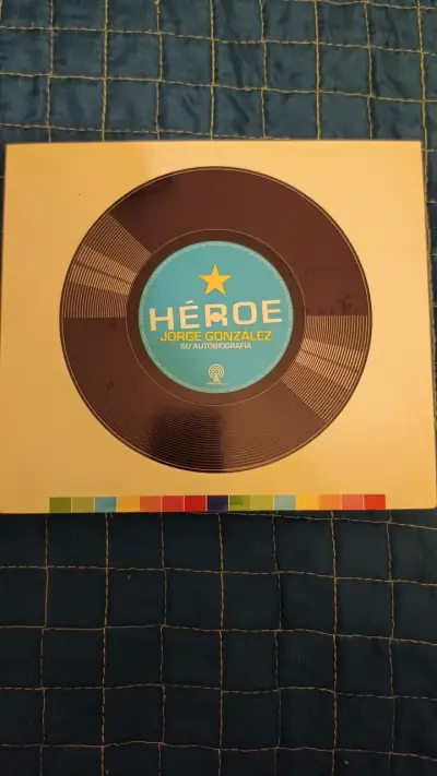 Libro 'Héroe' de Jorge González 2da Versión - miniatura 1