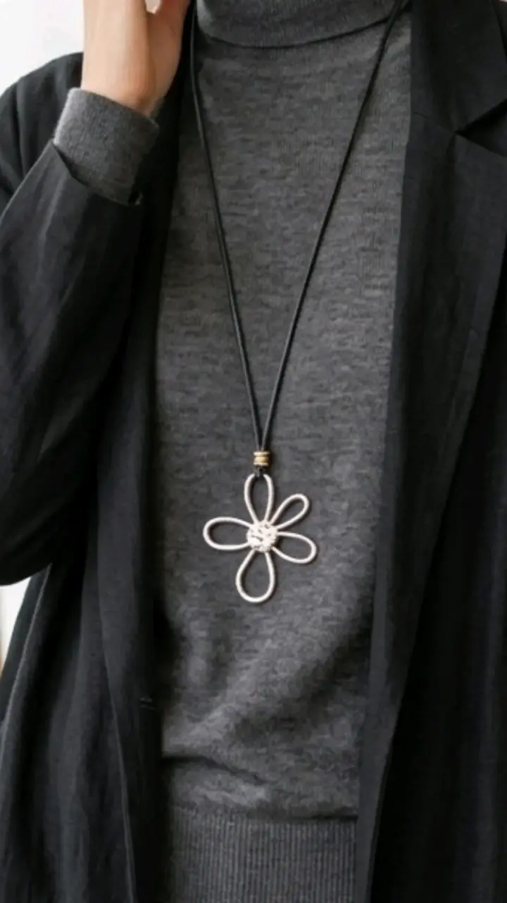Collar con colgante - 5