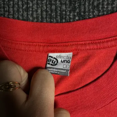 Polera vintage Y2K - miniatura 6