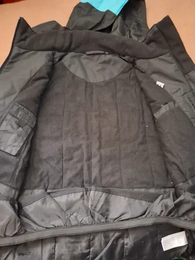 Chaqueta impermeable para hombre azul y negra - miniatura 6