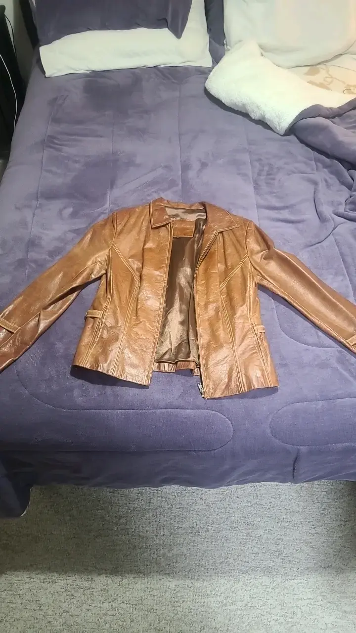 Chaqueta de cuero marrón para mujer - 1