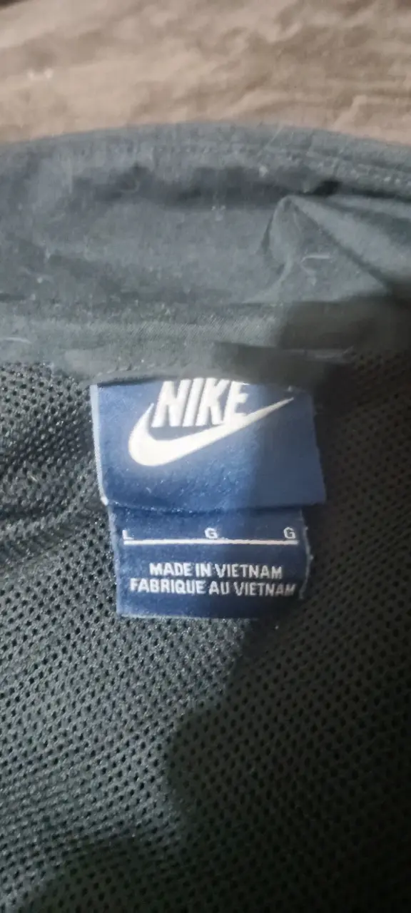 Chaqueta deportiva Nike con capucha - 3