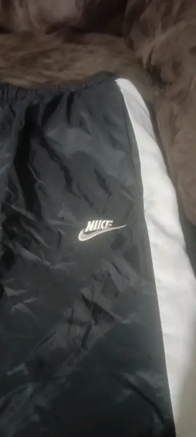 Shorts deportivos Nike negros para hombre - miniatura 2