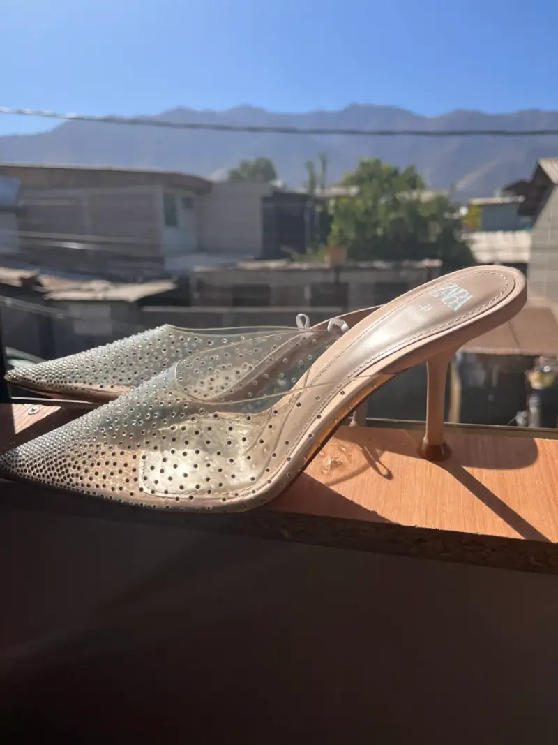Tacones transparentes con cristales Zara talla 38 - 4