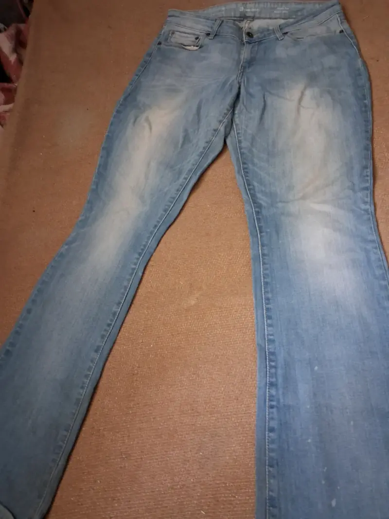 Jeans de mezclilla azul claro para mujer - 3