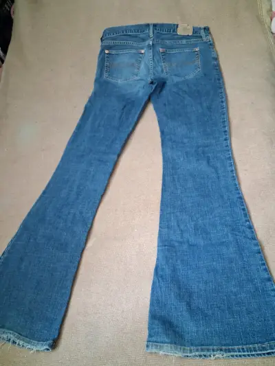 Jeans acampanados American Eagle para mujer - miniatura 3