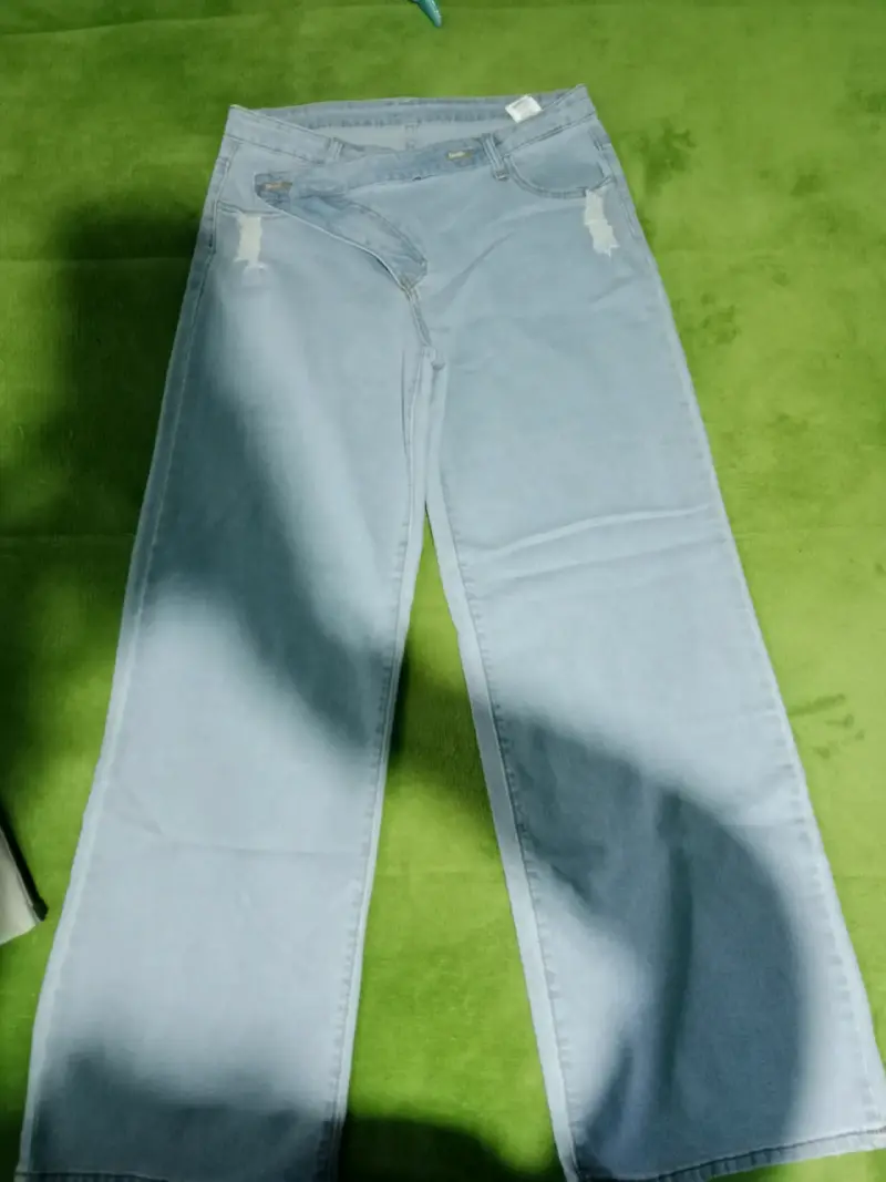 Jeans de mezclilla azul claro para mujer