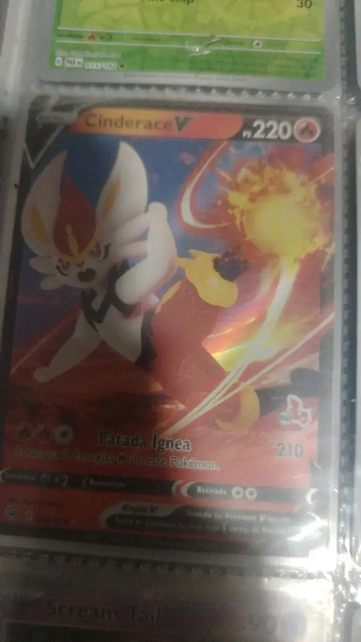 Cartas Pokémon Entrenador y Pokémon V - 4