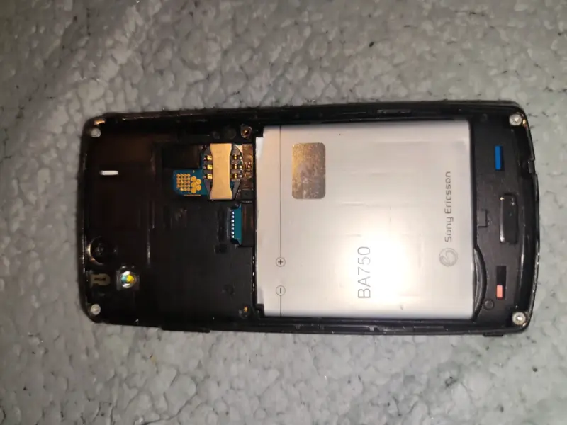 Sony Ericsson Xperia Arc S ⚠️BRICKEADO⚠️ - 4