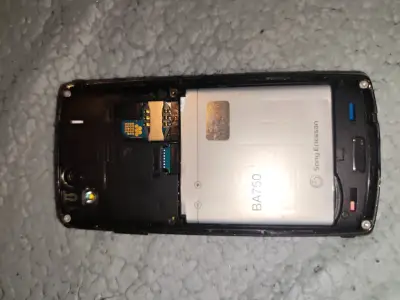 Sony Ericsson Xperia Arc S ⚠️BRICKEADO⚠️ - miniatura 4