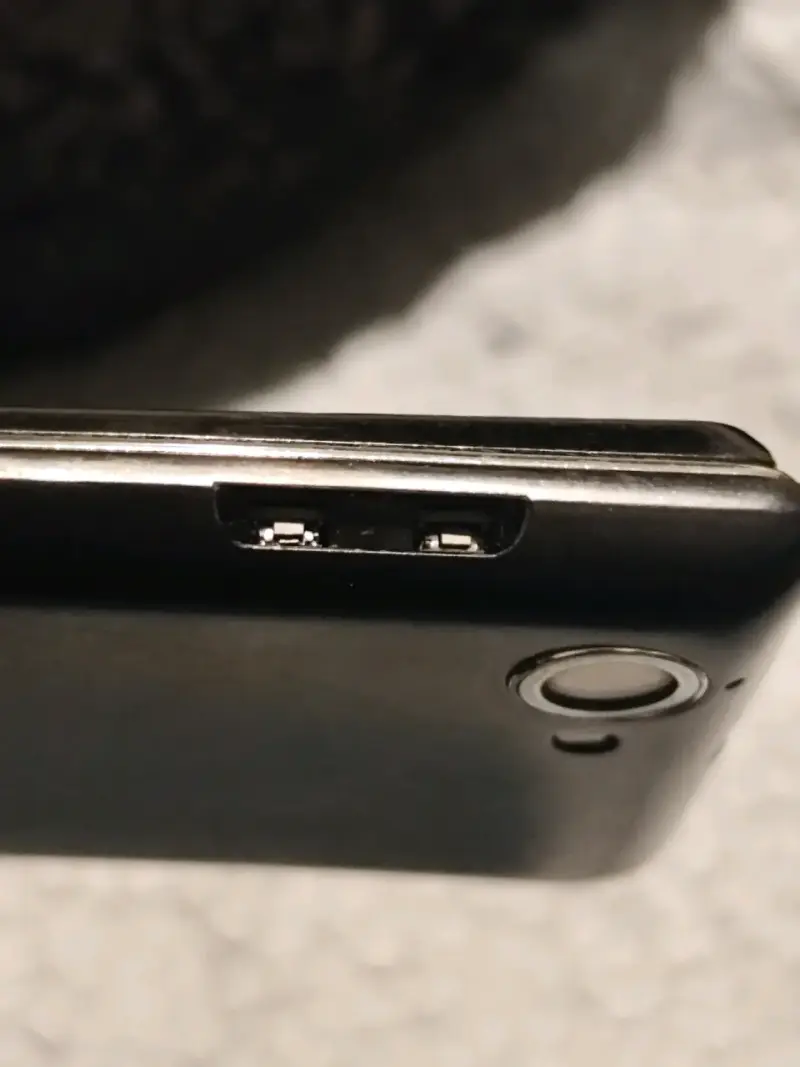 Sony Xperia L - 3