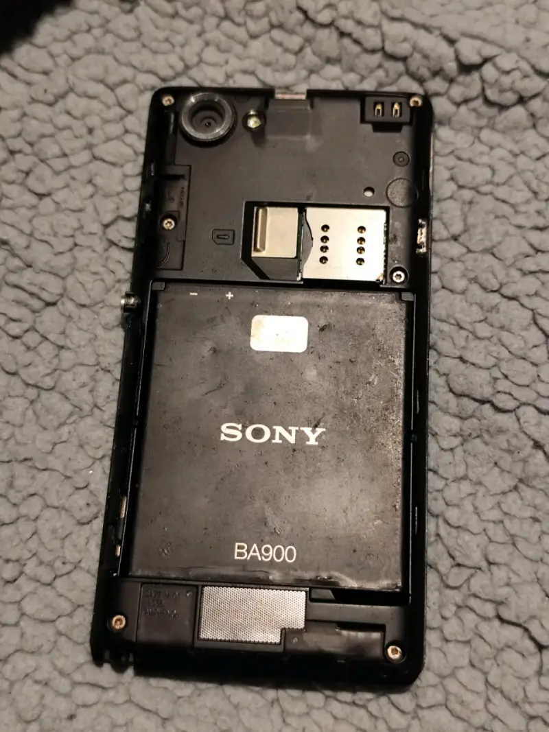 Sony Xperia L - 5