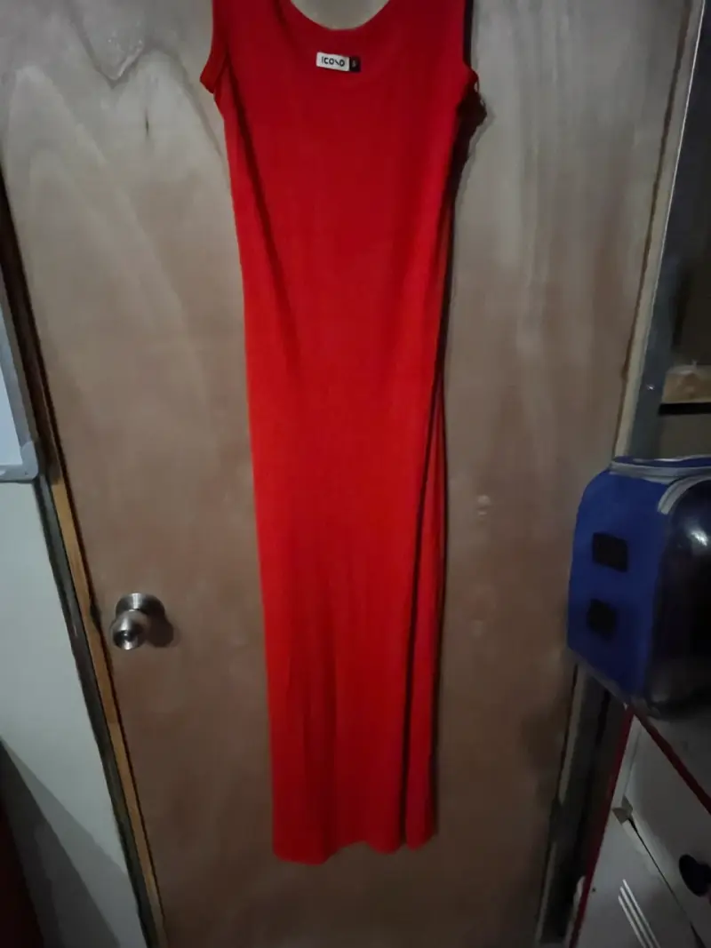Vestido largo rojo sin mangas Icono