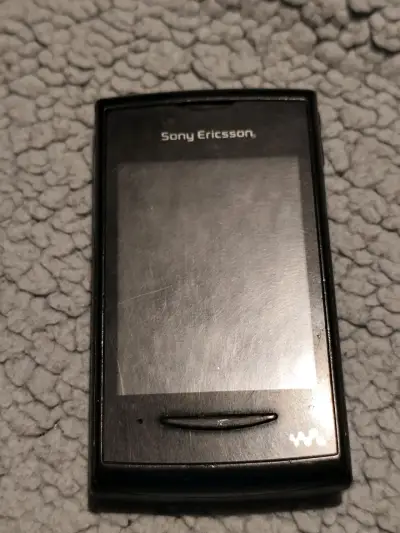 Sony Ericsson W150 - miniatura 1