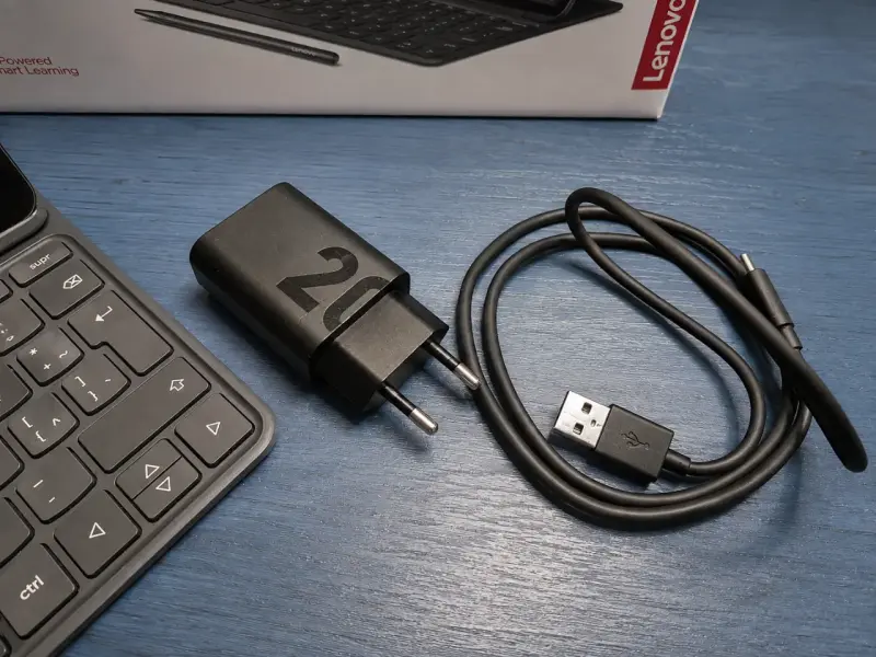Tablet Lenovo Idea Tab con teclado y lápiz - 5