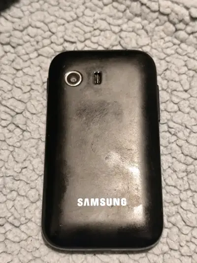 Teléfono Samsung Young (Y) - miniatura 1