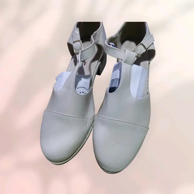 Zapatos 38  de mujer blancos con diseño elegante - 3