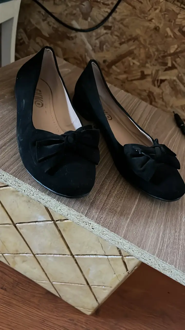 Zapatos planos negros con lazo talla 37 - 1