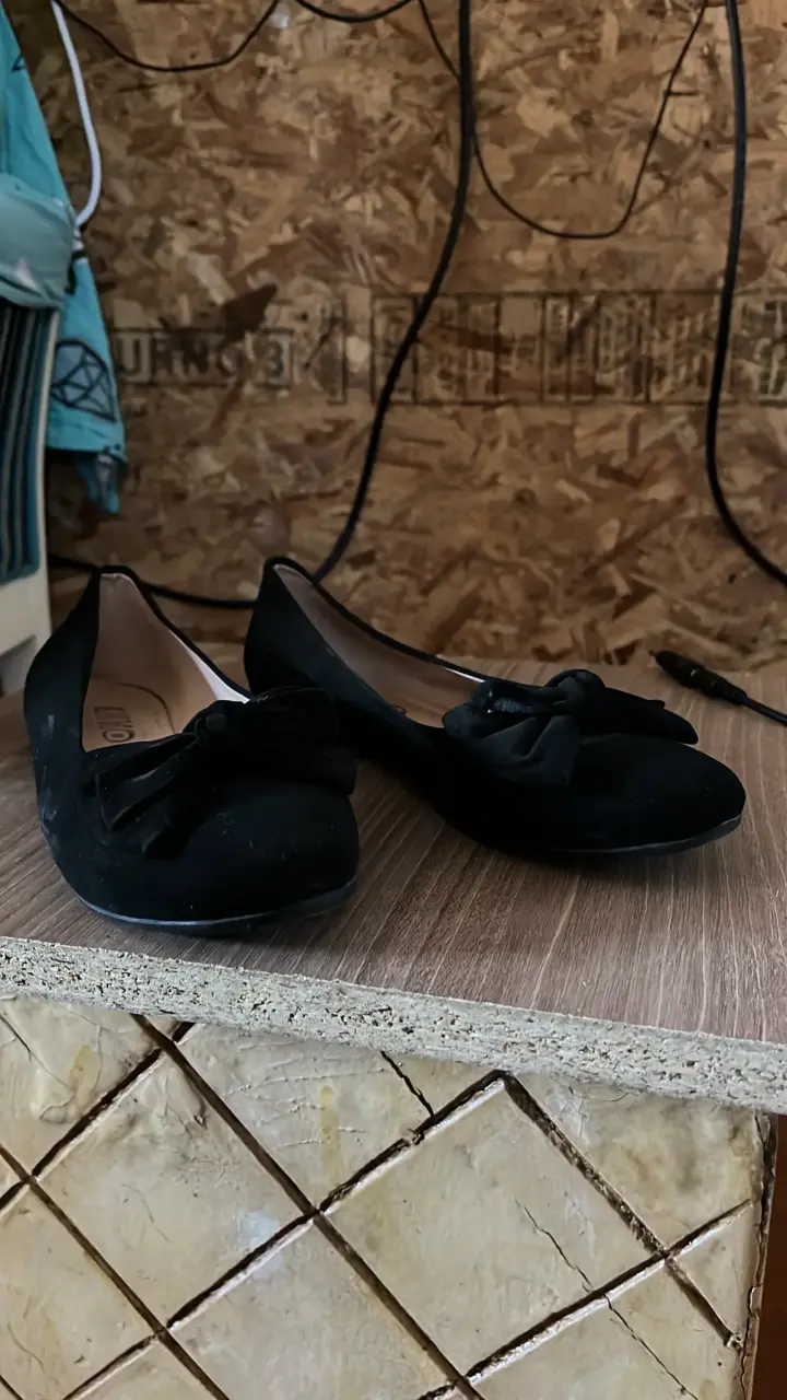 Zapatos planos negros con lazo talla 37 - 2