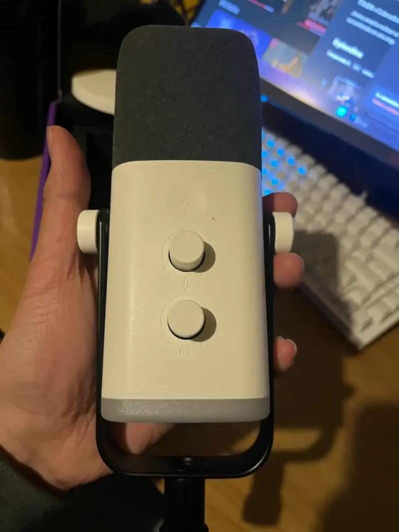 Micrófono USB FIFINE AM8 Semi nuevo - 4