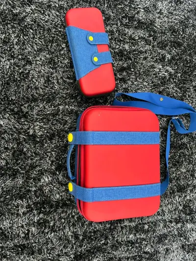 Consola Nintendo Switch con accesorios y estuche - miniatura 2