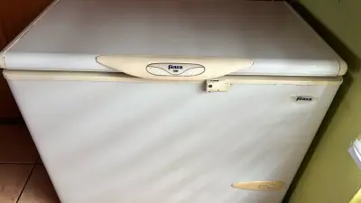 Congelador horizontal Fensa en buen estado - miniatura 1