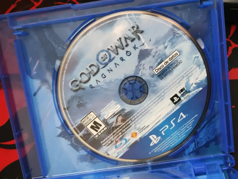God of War Ragnarök para PS4 en buen estado - 2