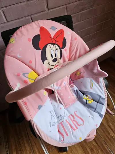 Silla mecedora para bebé Minnie Mouse rosa - miniatura 3