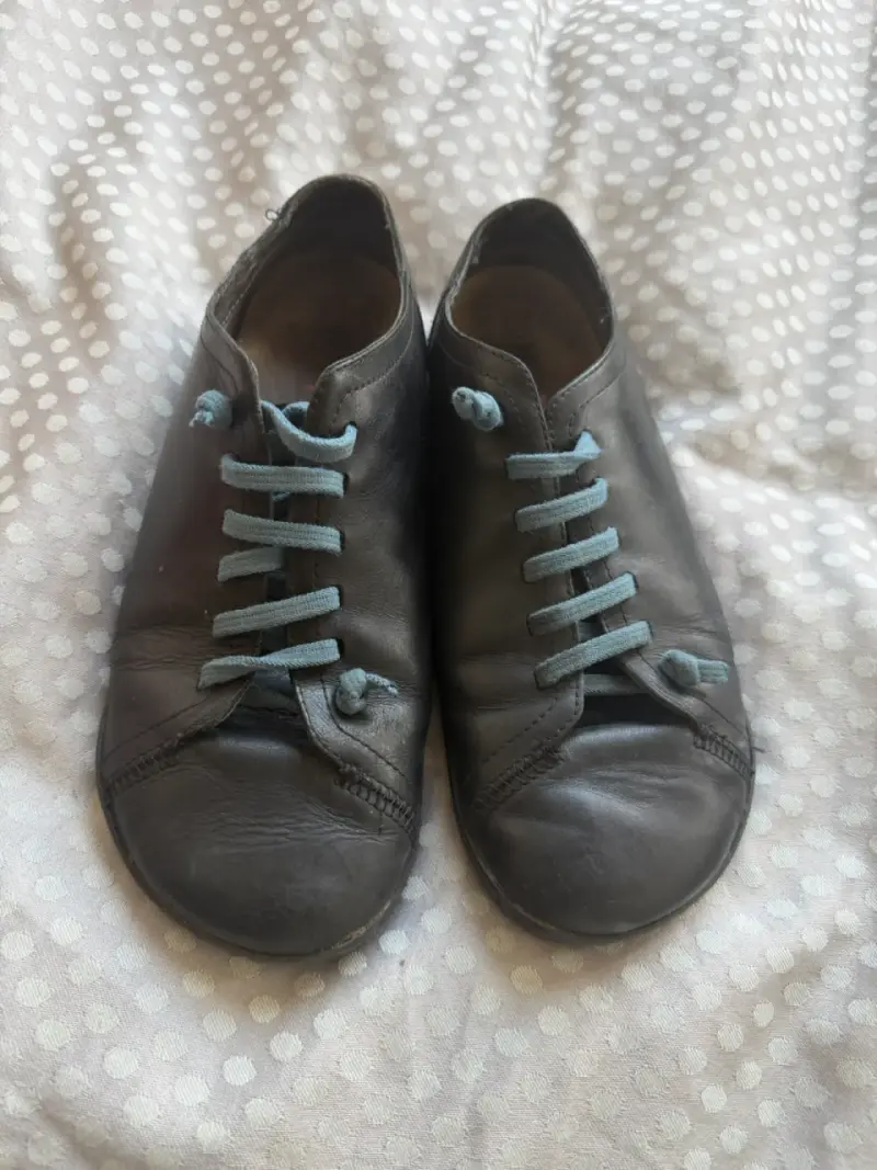 Zapatos de cuero negro con cordones Camper azules - 2