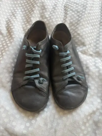 Zapatos de cuero negro con cordones Camper  azules - miniatura 2