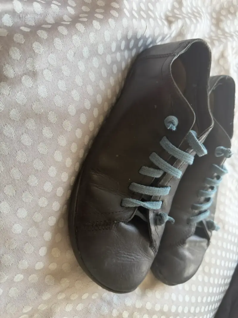 Zapatos de cuero negro con cordones Camper azules - 5