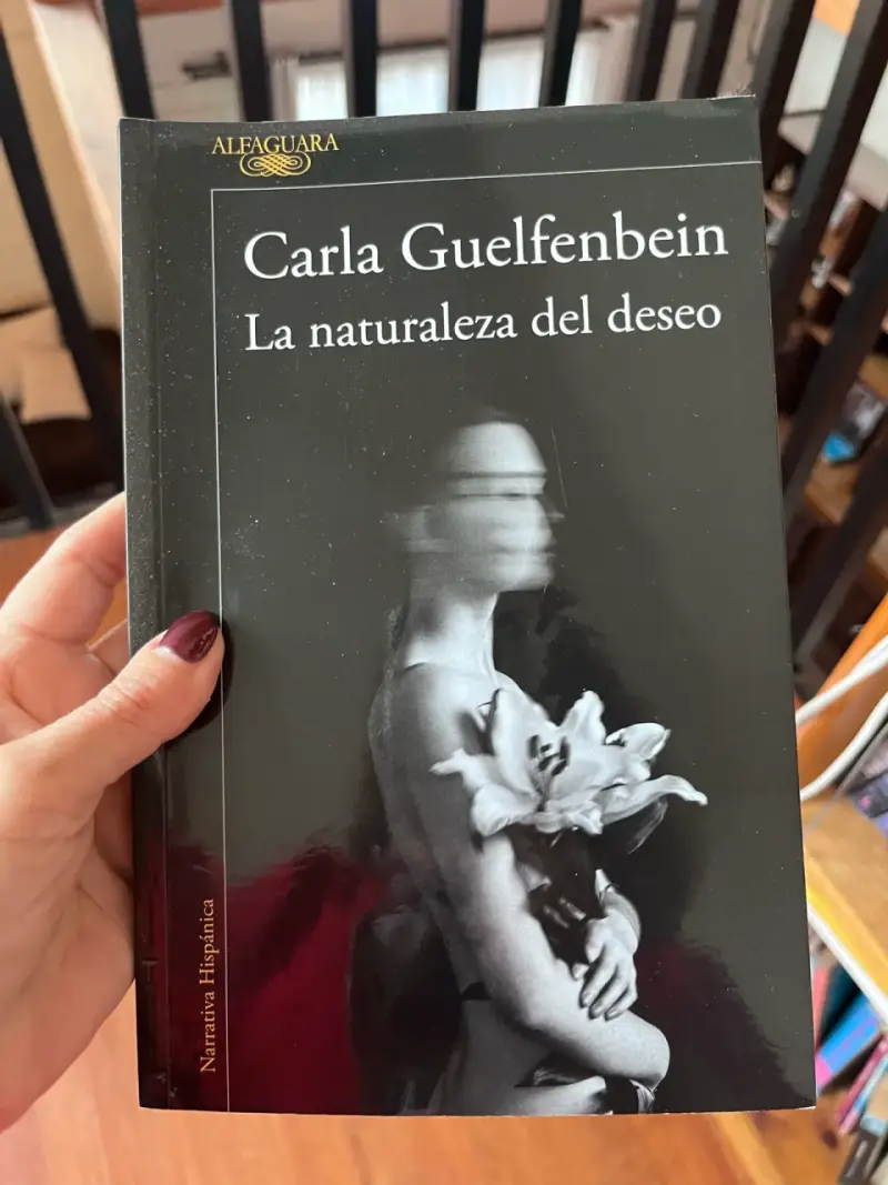 Libro 'La naturaleza del deseo' de Carla Guelfenbein