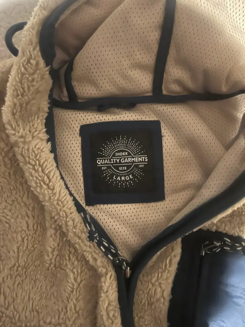 Chaqueta de lana con capucha beige - 3
