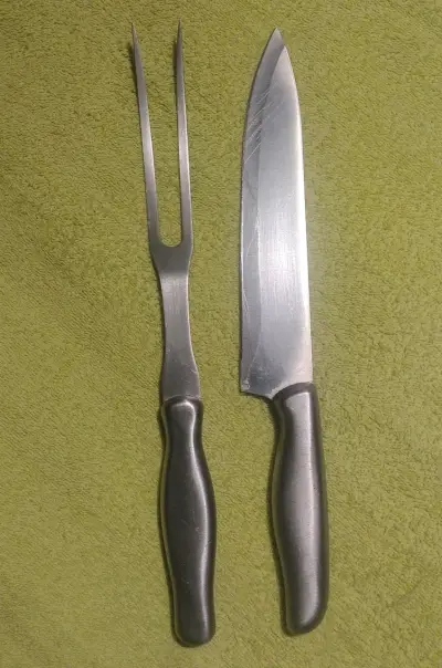 Set de cuchillo y tenedor para carne de acero inoxidable - miniatura 1
