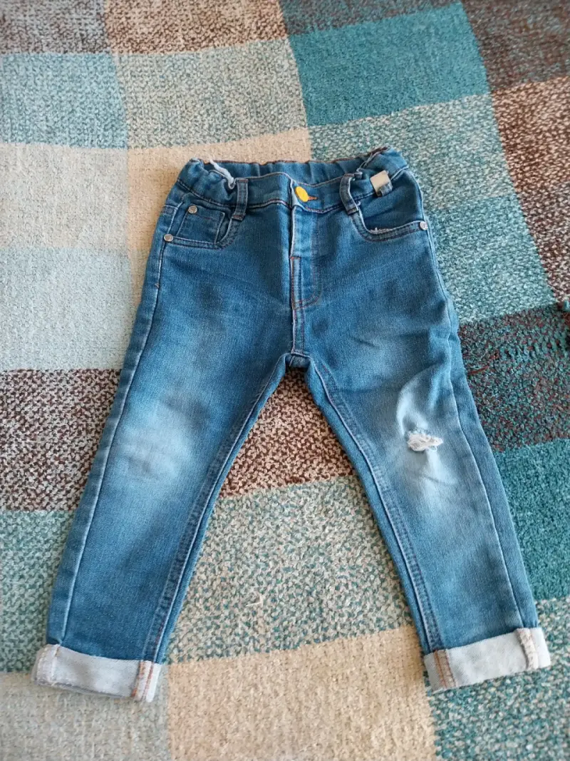 Jeans de mezclilla para niños talla pequeña - 4