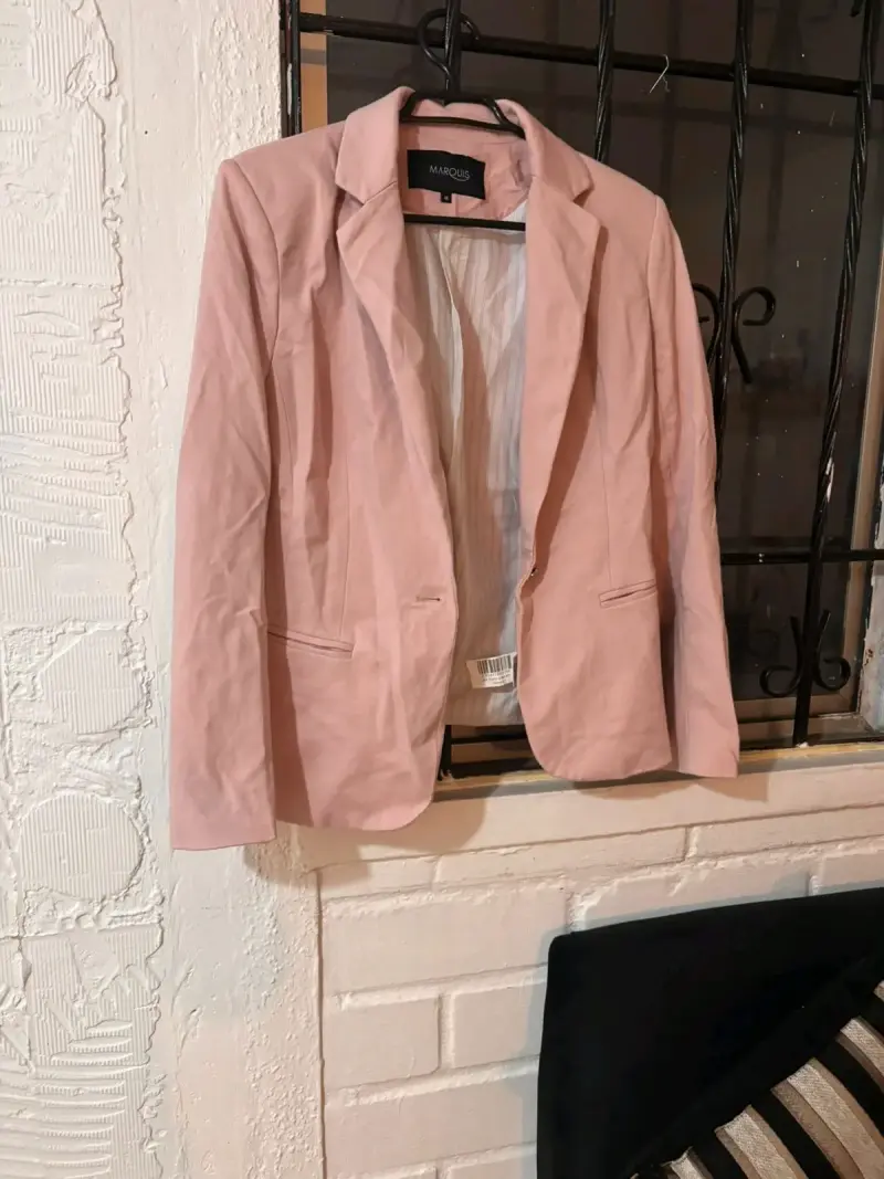 Blazer rosado para mujer marca Marquis
