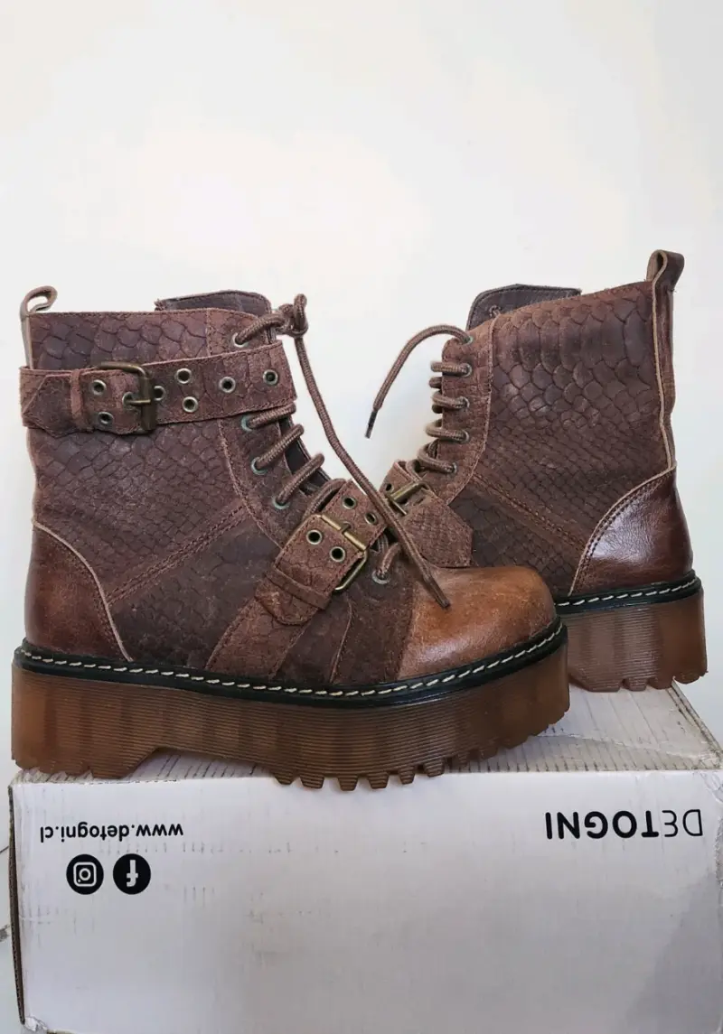 Botas de cuero marrón con plataforma Detogni - 1