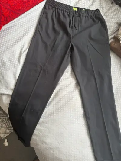 Pantalones deportivos negros Jogger Fit - miniatura 1