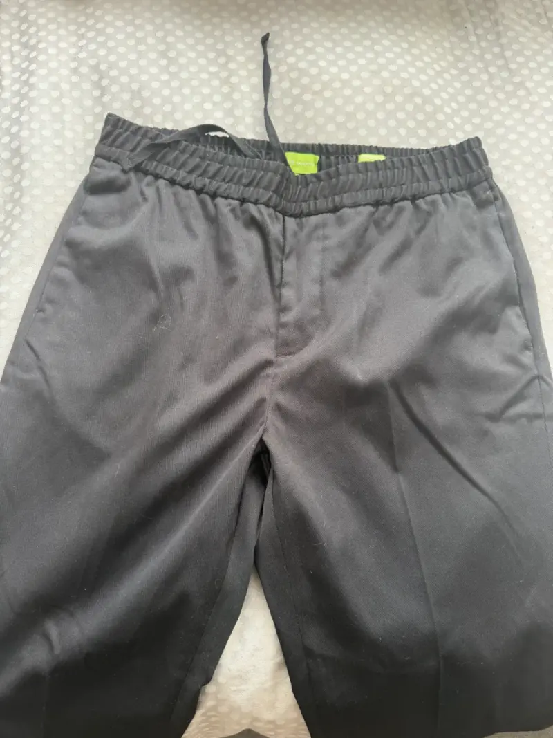 Pantalones deportivos negros Jogger Fit - 4