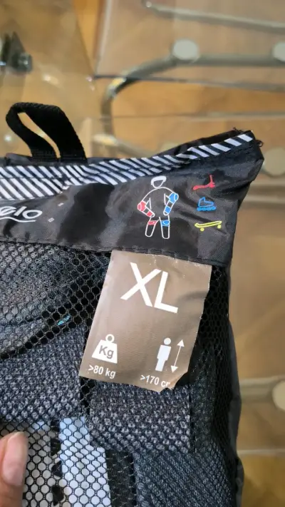 Patines en línea negros y turquesa con equipo de protección - miniatura 4