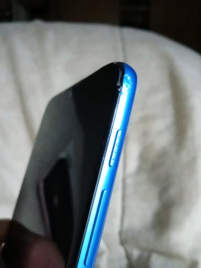Motorola E7 con batería mala - 3