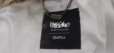 Abrigo de mujer con cuello de piel sintética - miniatura 3