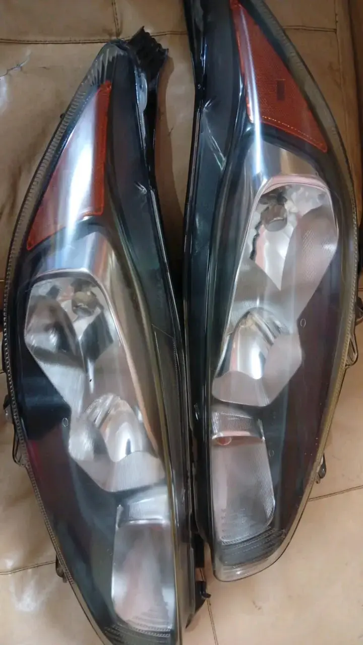 Foco delantero originales para ford fiesta - 3