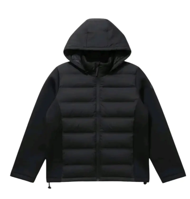 Chaqueta acolchada negra con capucha