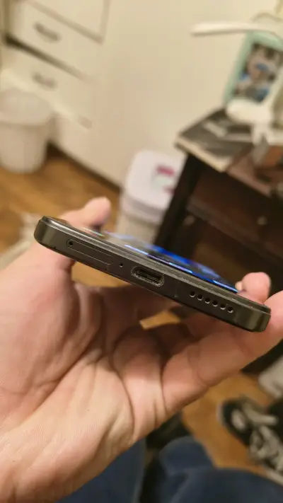 Smartphone Xiaomi Redmi 5G con pantalla grande - miniatura 5