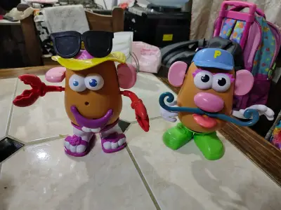 Juguetes Señor Cara de Papa con Accesorios - miniatura 1