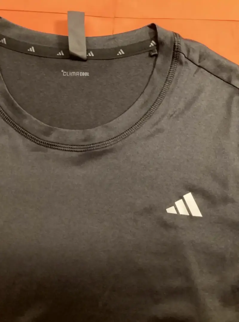 Polera deportiva mujer negro Adidas ClimaCool - 3