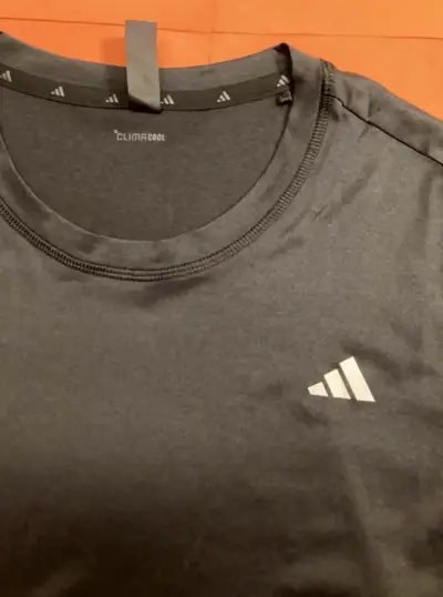 Polera deportiva mujer negro Adidas ClimaCool - miniatura 3