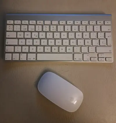 Pack Apple Teclado y Mouse Inalámbricos - miniatura 2