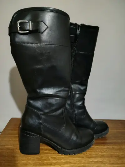 Botas negras de eco cuero con tacón grueso - miniatura 3